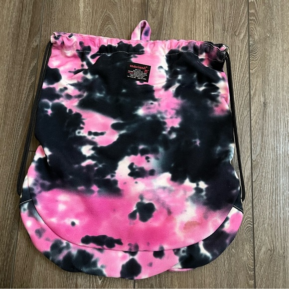 Boutique Brand Tie Dye Drawstring Bag in EUC! - Picture 2 of 2